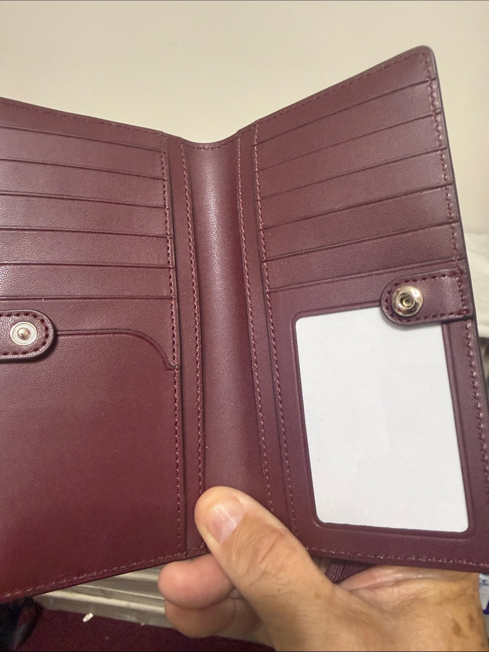 kate spade plum Saffiano leather continental wallet with gold logo - Picture 3 of 5